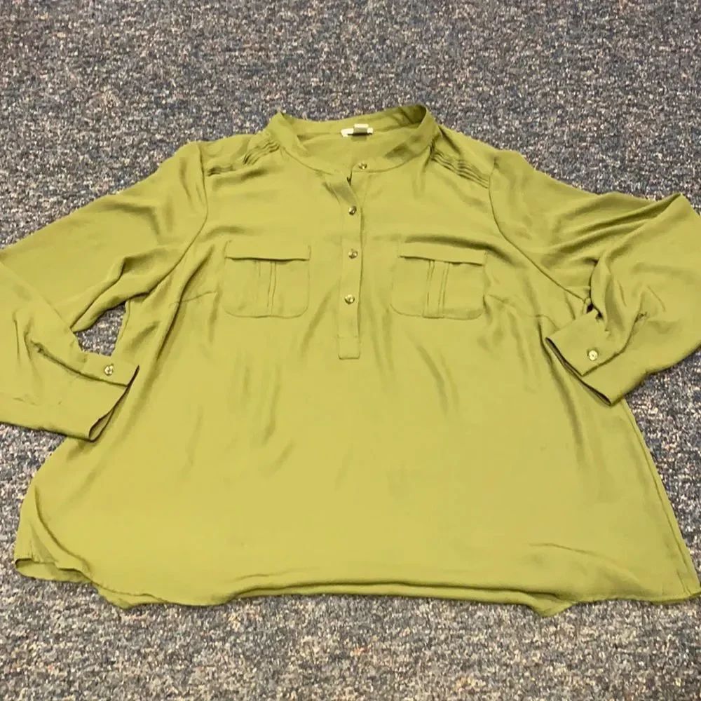 Dalia Collection Green Button Up Top sz. 2X